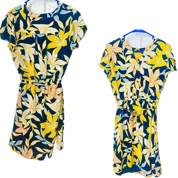 41 Hawthorn floral dress Small - Picture 2 of 3